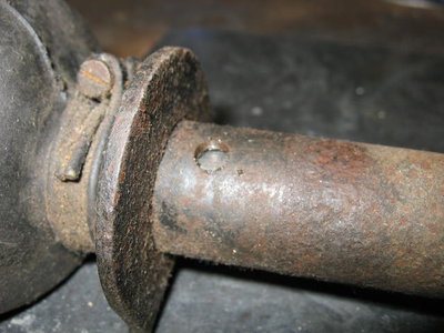 Spare steering rack 001.jpg and 